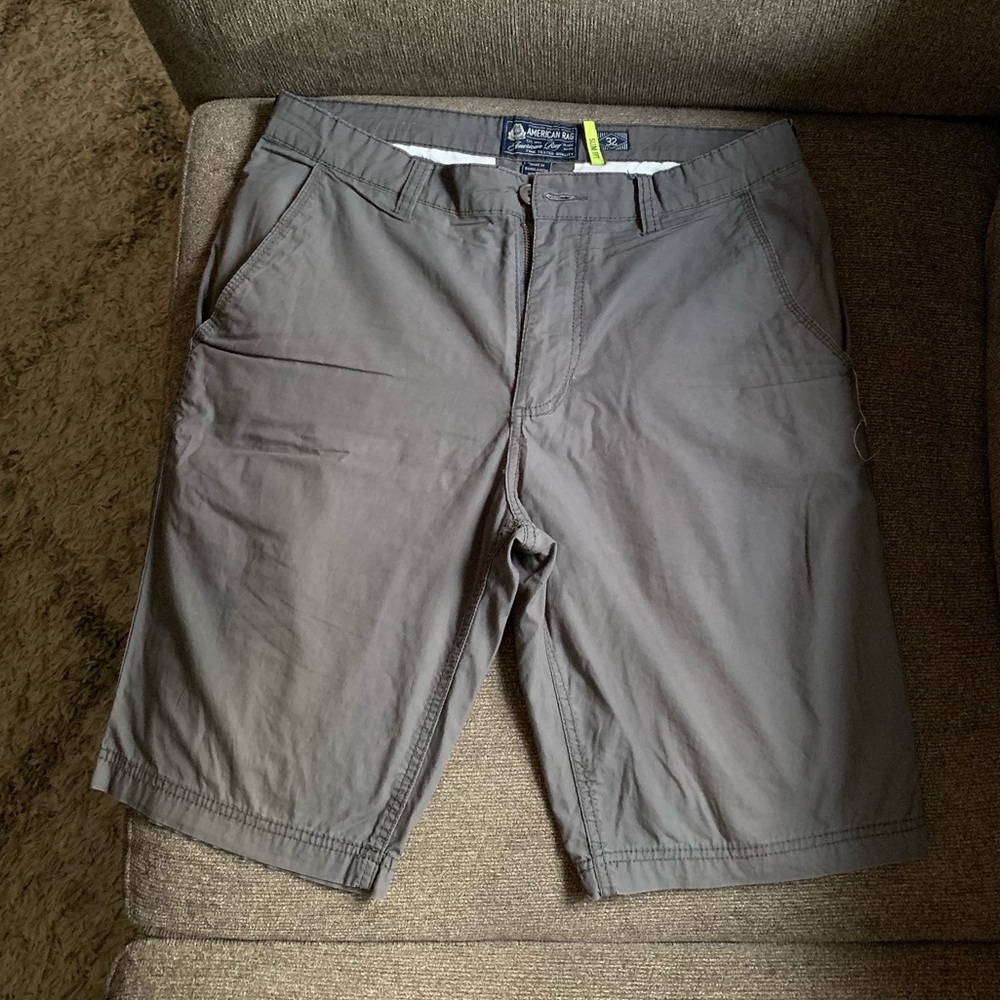 Gray shorts for men size 32 waist